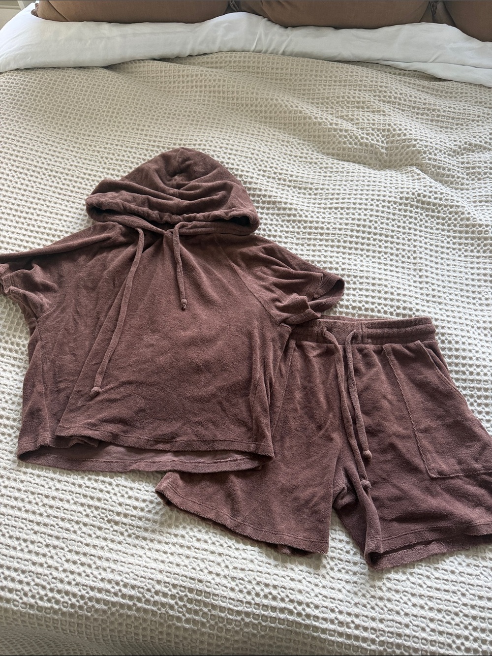 Year of Ours Short-Sleeve Hoodie & Drawstring Shorts - Brown M top, SM shorts